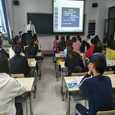 內蒙古成公教育咨詢 點亮職業(yè)理想，助力公職夢想